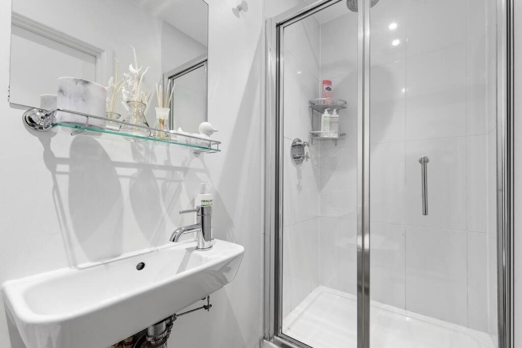 Stylish Sleep6 Flat At Iconic Piccadilly Circusvr6 Apartment London Luaran gambar